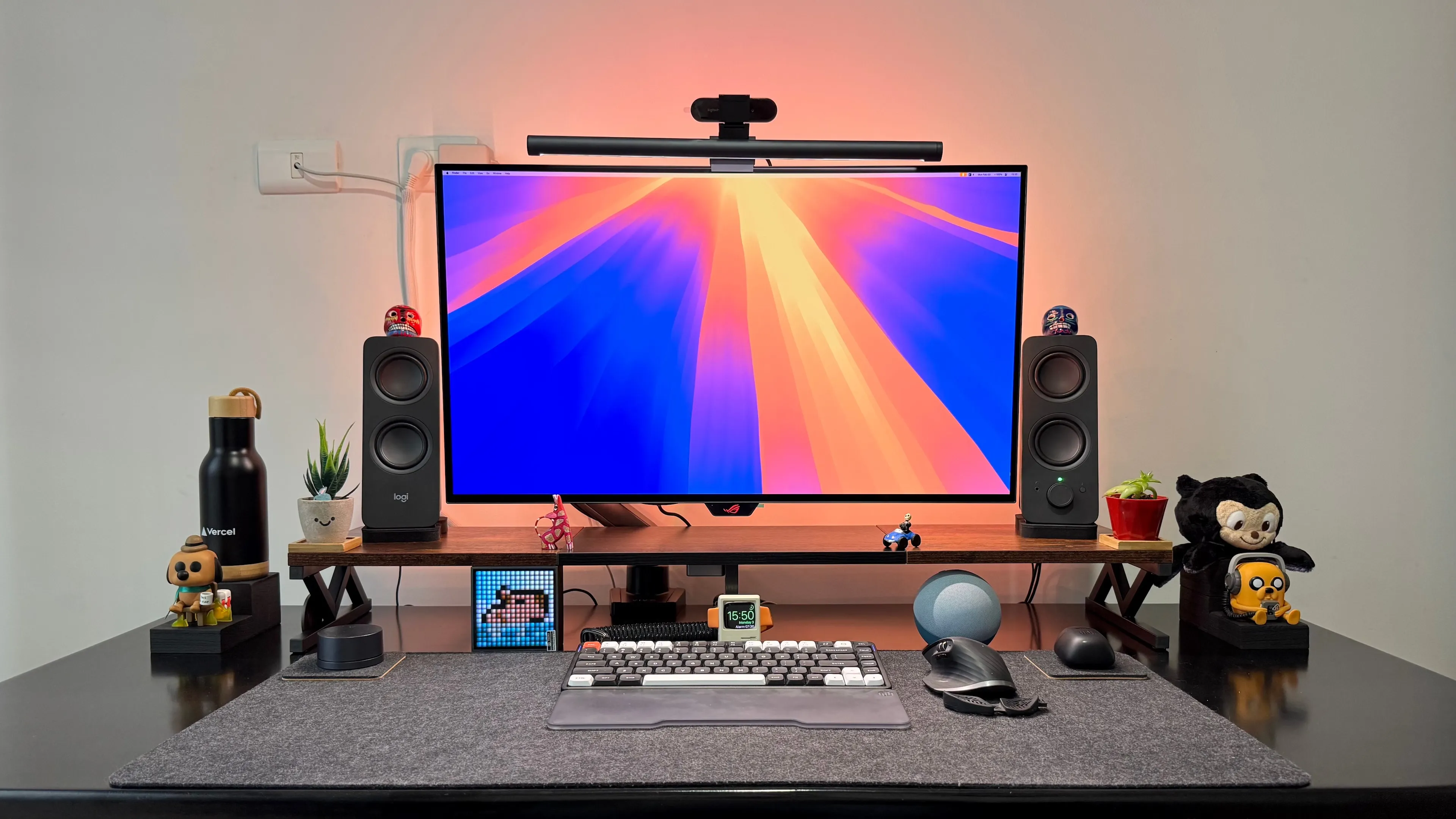 Jahir's workspace in early 2025