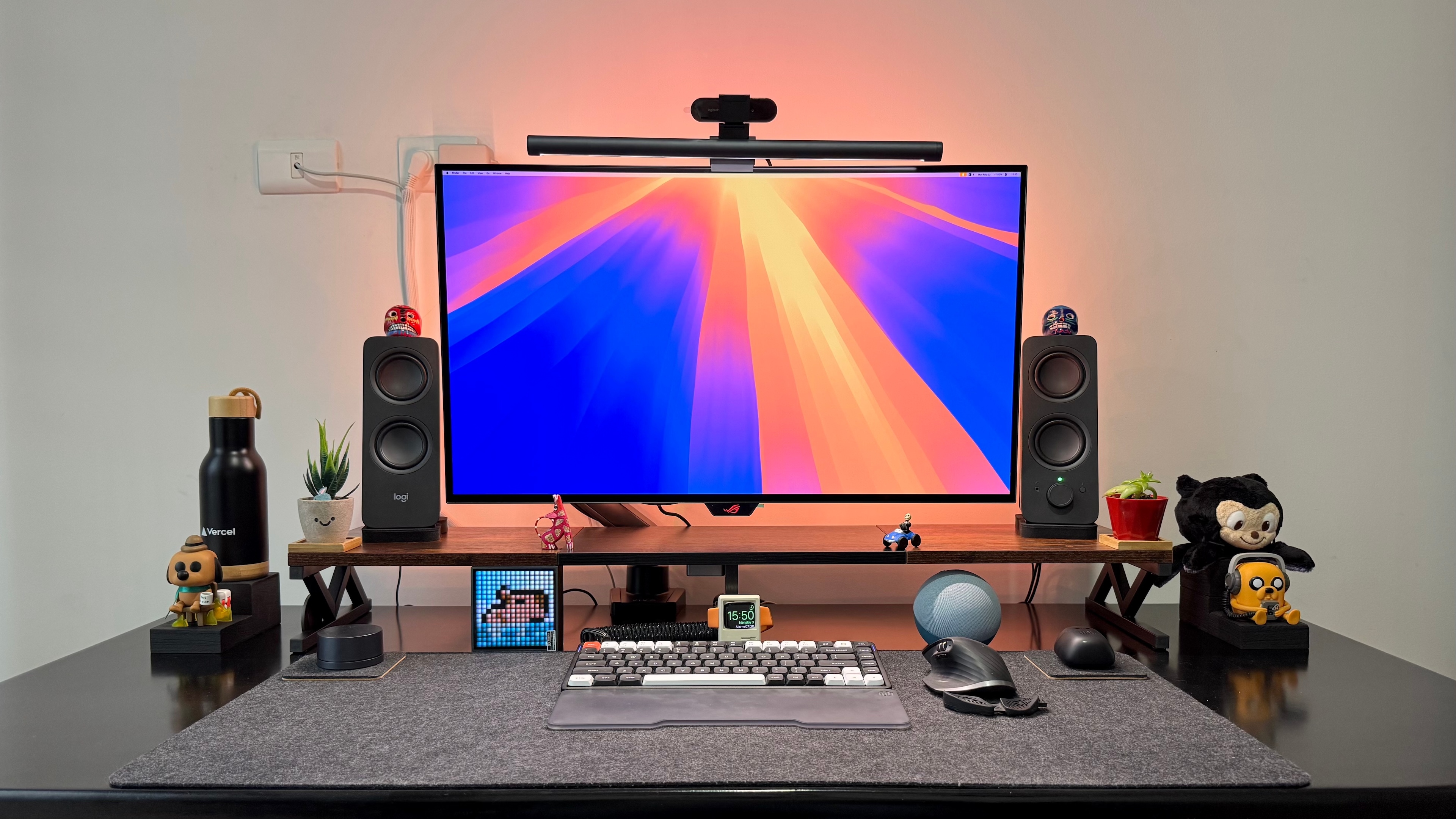 Jahir's desk setup in early 2023